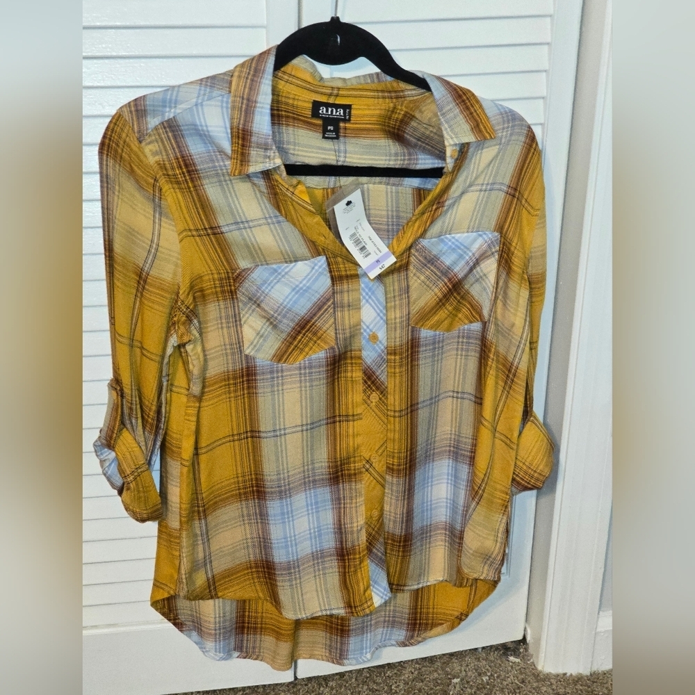 a.n.a A New Approach Plaid Button Down Shirt Small Petite NWT